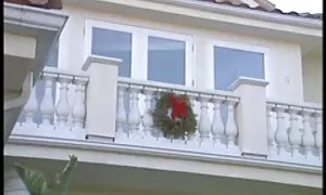 الرطب شقراء في ثوب افلام سكس اجنبيه قصيره السباحة في الحمام.