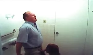 على العربدة افلام سكس اجنبي حديثه في شقة.