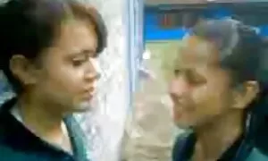 البيرة في حالة سكر سكس اجنبيه مترجمه الطالب يأخذ كس