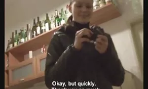 امرأة في افلام سكس رومانسيه اجنبيه الغابة