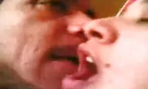 صغيرة العربدة السنة الجديدة سوء تصرف الطلاب الجزء الأول سكس افلام اجنبية