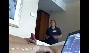 أنا لا أهتم افلام اجنبية اباحية بذلك!
